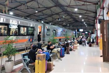 KAI Daop 7 tambah satu rangkaian KA Brantas selama Natal dan tahun baru