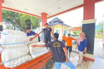 Pemkot Solok salurkan cadangan beras pemerintah untuk warga terdampak banjir