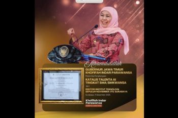 Khofifah dorong siswa Jawa Timur jadi pencipta teknologi