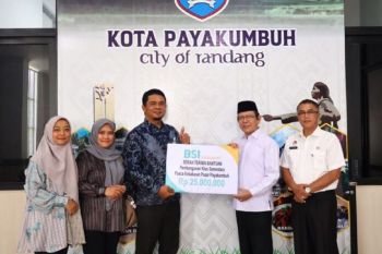 Pemkot Payakumbuh terima bantuan untuk pasar dari BSI