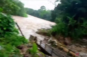 BPBD Sukabumi: Longsor dan banjir melanda sembilankecamatan