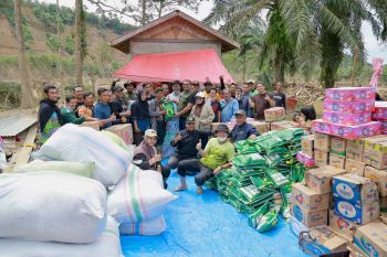 Kemenag Aceh Besar distribusi 10 ton bantuan untuk korban banjir Aceh