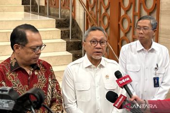 Zulhas targetkan TPST Bantargebang bebas sampah dalam dua tahun