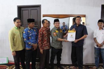 Pemkot Payakumbuh serahkan bantuan untuk warganya yang jadi korban bencana