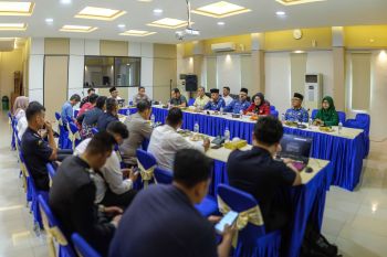 Pemkot bersama Bea Cukai cari solusi atasi kelangkaan bahan pokok Tanjungpinang