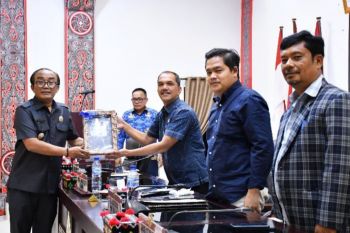 Wakil Bupati Samosir sampaikan nota keuangan R-APBD 2026