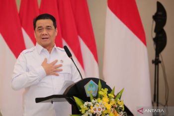 Listrik 24 jam di pulau terluar bukti kehadiran negara