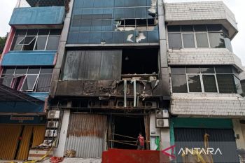 DKI kemarin,&nbsp;soal pajak daerah&nbsp;hingga&nbsp;pengamanan&nbsp;libur Nataru