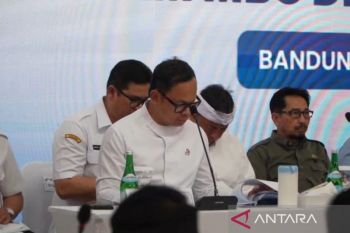 Wamendagri minta kepala daerah beri prioritas penerbitan PBG untuk MBG