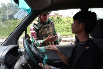 Satgas Pamtas Kostrad sweeping di Perbatasan Entikong