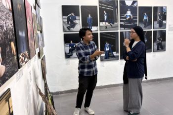 Mahasiswa Fotografi ISI Yogyakarta gelar pameran Fresh Graduate di Pekan Fotografi Sewon #18