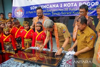 Wali Kota Bogor resmikan kelas baru SDN Kencana 1