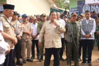 Prabowo Targetkan Hunian Sementara Pengungsi Agam Rampung Satu Bulan