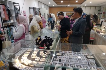 Dekranasda gencarkan pemasaran digital tingkatkan omzet UKM di Mataram