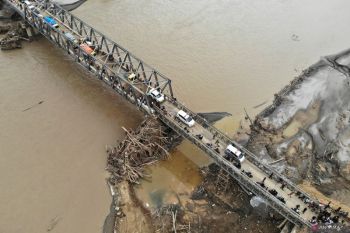 Seskab tegaskan penanganan bencana di tiga provinsi berskala nasional
