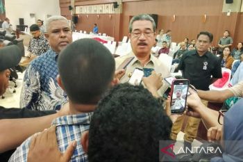 Gubernur Maluku tertibkan tambang emas ilegal di Gunung Botak