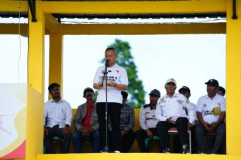 Bupati sigi perkuat pembinaan karakter pemuda lewat Sepak Bola