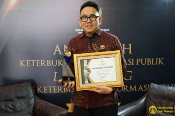 UI raih anugerah KIP 2025 kategori Perguruan Tinggi Negeri.