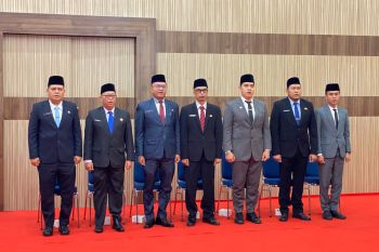 Walikota Dumai Paisal mengisi jabatan kosong, tujuh pejabat Eselon II dilantik