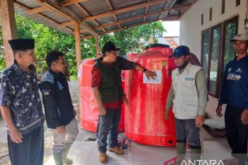 Kemenhut bantu sarana air bersih bagi nagari terdampak bencana di Agam (Video)
