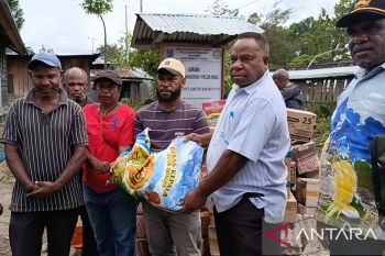 Pemprov Papua Pegunungan salurkan bahan pokok bagi 26 panti asuhan di Jayawijaya