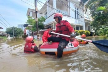 PMI Kota Tangerang siagakan relawan di wilayah rawan banjir
