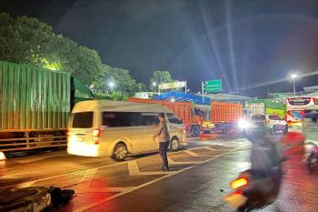 Ribuan kendaraan padati Pelabuhan Bakauheni jelang Natal 2025