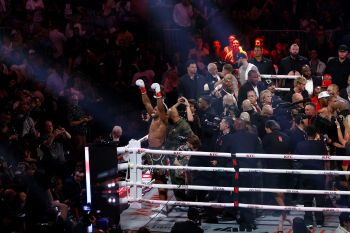 Anthony Joshua tantang Tyson Fury