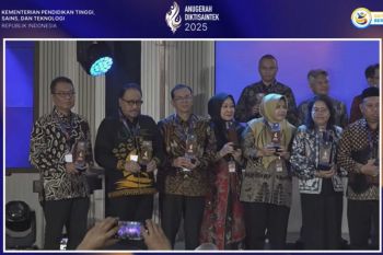 UMI raih dua penghargaan nasional di ajang Anugerah Diktisaintek 2025