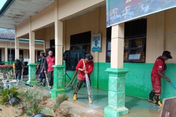 Kemenhut lanjutkan operasi bantuan pascabanjir Sumatera