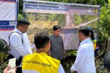 Gibran Minta Pembangunan Jembatan Gantung Sungai Gomo-Sumut Dipercepat