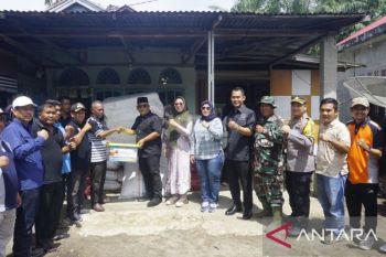 Pemkab Pasaman Barat salurkan bantuan bagi warga terdampak banjir