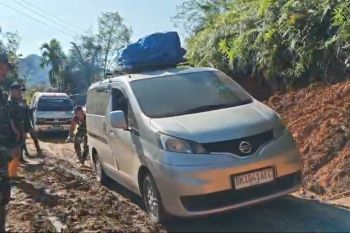 TNI sukses hubungkan kembali jalur Tarutung&ndash;Sibolga setelah longsor