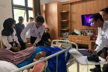 Kantor Imigrasi Ranai hentikan layanan paspor biasa