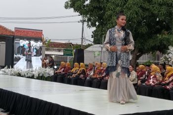 Lapas Bulu Semarang gelar peragaan busana angkat batik warga binaan
