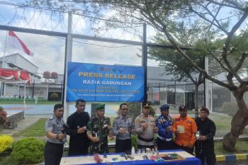 Lapas Narkotika Jambi geledah kamar WBP jaga keamanan jelang Nataru