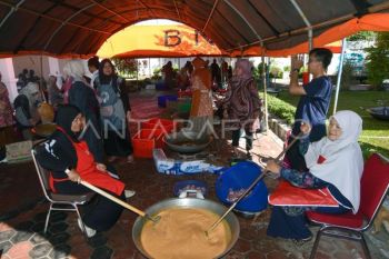 Rendang untuk korban bencana Sumatra