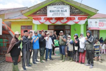 Kemenag Aceh Besar salurkan tiga ton logistik ke dataran tinggi Aceh