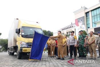 Pemkab OKU Timur kirim bantuan untuk korban bencana Aceh dan Solok