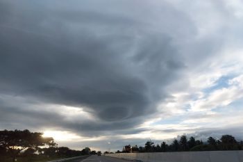 BMKG Lampung: Kemunculan awan Lenticularis bukan penanda terjadinya badai