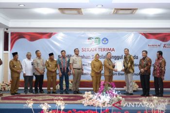 Pemkab Mempawah serahkan lahan 24 ha untuk Sekolah Unggul Garuda