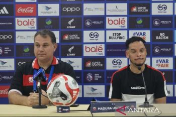 Tahan imbang Arema FC 2-2, Carlos Perreira puji kerja keras pemain Madura United