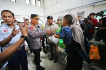 Kapolri Tinjau Stasiun Pasar Senen Untuk Pastikan Kesiapan Pengamanan