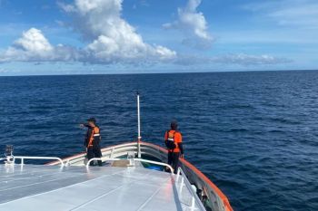 Basarnas cari penumpang jatuh dari KM Aksar Saputra 09 di perairan Likupang