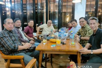 Dari silaturahmi Ketum PWI Pusat dengan PWI Sumbar, wartawan perlu kuasai jurnalisme bencana