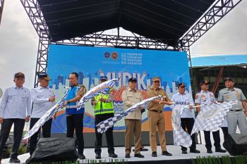 Menhub lepas ribuan penumpang bus mudik gratis dalam rangka Natal dan Tahun Baru