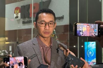 Populer, KPK respon pemanggilan Aura Kasih hingga masjid ramah pemudik Nataru