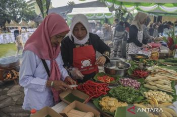 Pertahankan kebiasaan makan gizi seimbang selama libur tahun baru