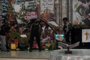 Sterilisasi gereja jelang Natal di Tulungagung