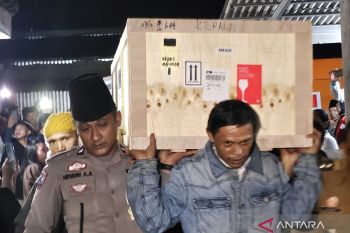 KP2MI serahkan jenazah PMI korban kebakaran di Hong Kong ke keluarga